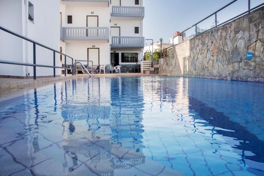 Popi Hotel Apartments Agia Marina  Bagian luar foto